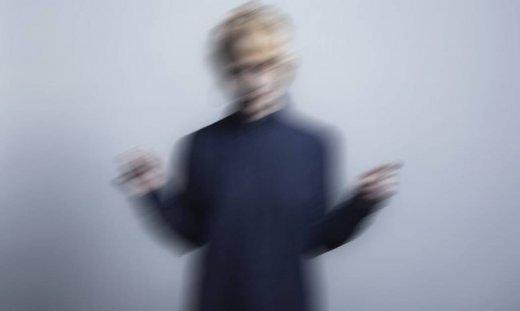 Ποια ηθοποιός αποκαλύπτει: «Ξέρεις πόσες φορές με γλίτωσε η κόρη μου να μην με πατήσει αυτοκίνητο;»