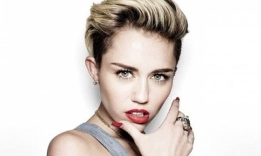 Κάτι σοβαρό συμβαίνει στη Miley Cyrus! Δεν εξηγείται αλλιώς η εμφάνιση αυτή