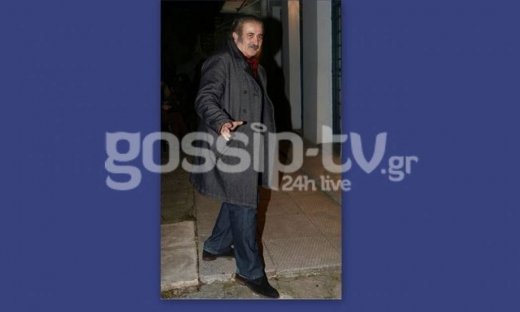 Η πρώτη εμφάνιση του Λαζόπουλου μετά το θάνατο της μητέρας του