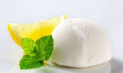 Συνταγή για σορμπέ λεμόνι με 4 υλικά στο πι και φι!