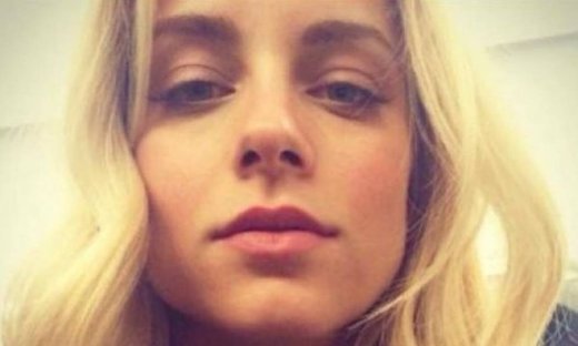 Η Δούκισσα Νομικού ανεβαίνει τα σκαλιά του...δημαρχείου!