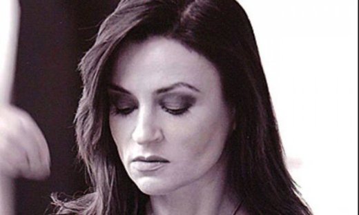 Καρυοφυλλιά Καραμπέτη: «Έχω βιώσει δύσκολες και άσχημες στιγμές»