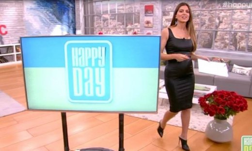 Σταματίνα Τσιμτσιλή: Το θεόστενο, σέξι φόρεμά της και το μπέρδεμα