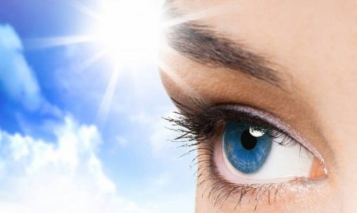 Φωτοκερατίτιδα: Πώς εκδηλώνεται το έγκαυμα του κερατοειδούς