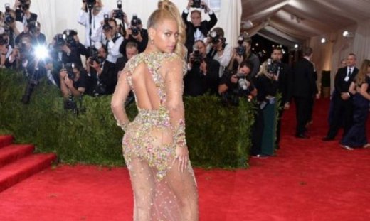 Συμπεριφορά που... προβληματίζει: Ποιος θα μας πει επιτέλους τι έχει πάθει η Beyoncé;