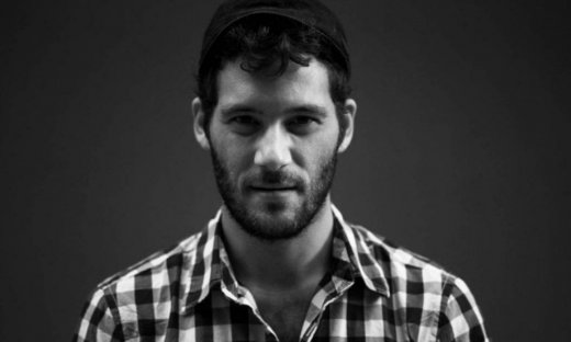 Αντίνοος Αλμπάνης: «Ο φόβος δε βοηθάει τους ηθοποιούς»