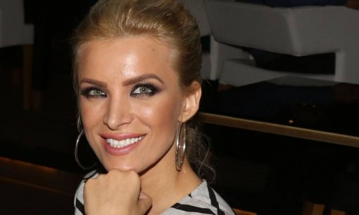 Κατερίνα Καινούργιου: «Με αυτόν σκέφτομαι να κάνω το παιδάκι μου»