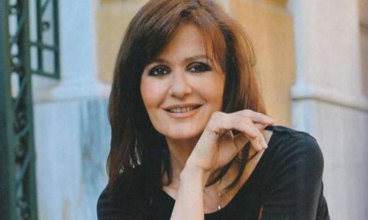 Κάτια Δανδουλάκη: Τ’ αφήνει όλα και πάει διακοπές