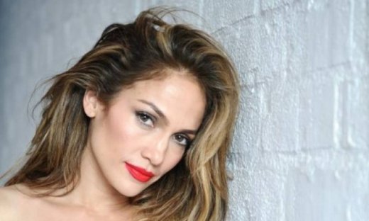 Αυτό δεν πρέπει να το χάσετε: Η Jennifer Lopez «ανάβει φωτιές» στο νέο της βίντεο κλιπ!