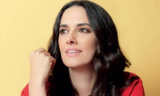 Πόσο χρονών είναι η Νόνη Δούνια;