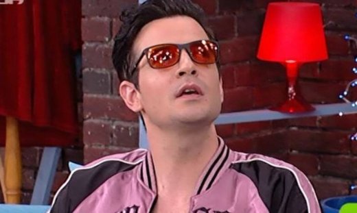 Νίνο: «Όλοι υποκρίνονται, όλοι παίζουν τους ρόλους τους, όλοι είναι κάπως και είναι ψέματα όλα»