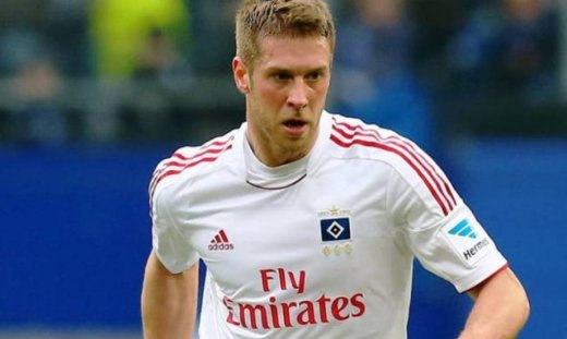 «Έρχεται να υπογράψει»