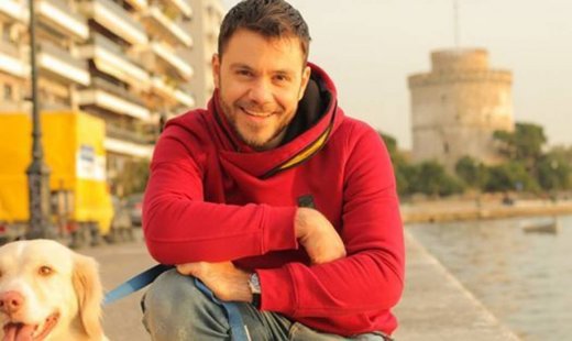 Ευτύχης Μπλέτσας: Αφήνει την κουζίνα της μαμάς και αρχίζει τα ταξίδια με το «Happy Traveler»