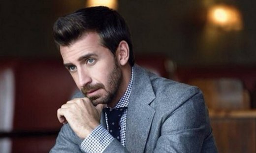 Θάνος Πετρέλης: «Την Ελλάδα όλοι λαχταρούνε μες την τσέπη τους να δούνε»