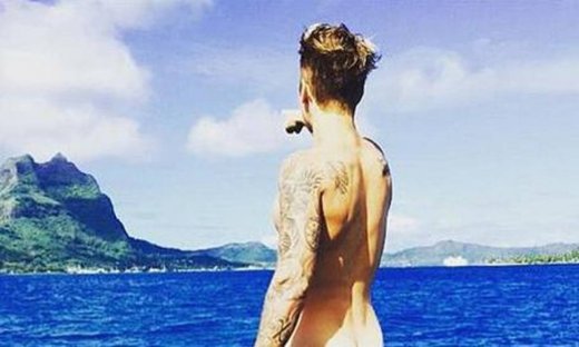 Γνωστός τραγουδιστής τα πέταξε όλα και μας τα έδειξε στο Instagram