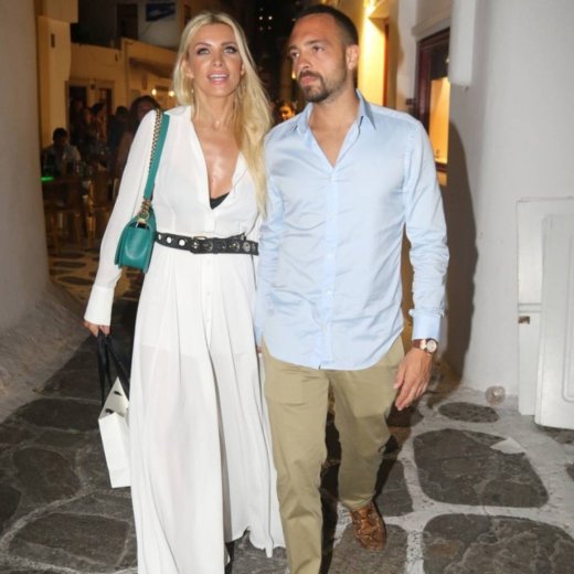 Βόλτες στην Μύκονο για Καινούργιου-Σταθοκωστόπουλο