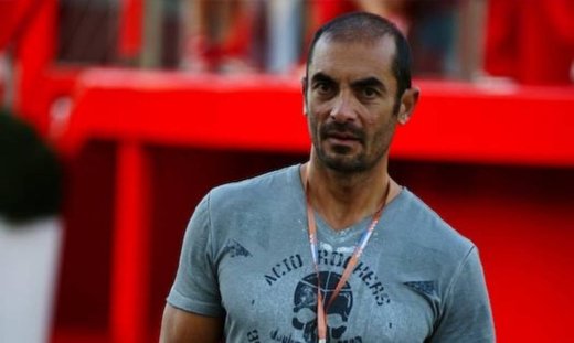 Βουτιές στην Μύκονο για τον Αλέκο Συσσοβίτη