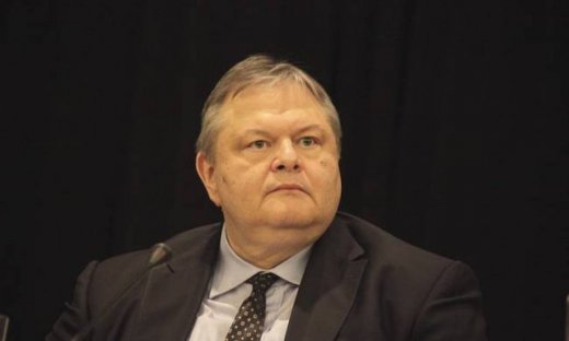 Η παράδοση της χώρας στους δανειστές έχει ονοματεπώνυμο: Βαγγέλης Βενιζέλος