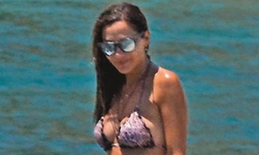 Δέσποινα Βανδή: Κάνει διακοπές στη Λήμνο