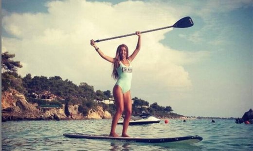 Ελένη Φουρέιρα: Προκαλεί «εγκεφαλικά» στη Κεφαλονιά!