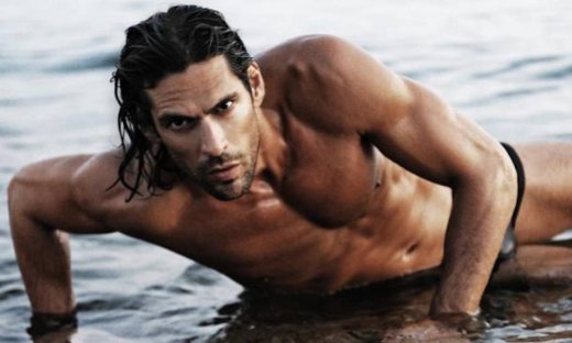 Ο Γιάννης Σπαλιάρας «ξαναχτυπά» μετά τον απόηχο με την δήλωση για τις 4.000 γυναίκες!