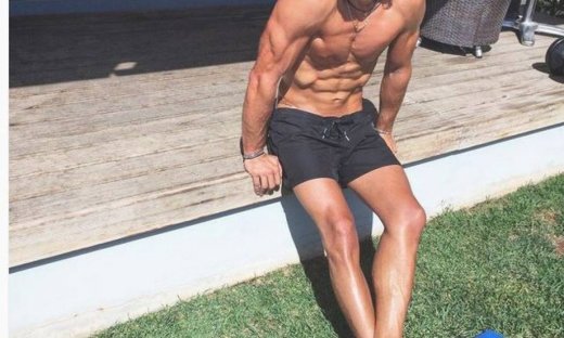 Κορίτσια, αυτοί είναι κοιλιακοί «φέτες» (φωτό)