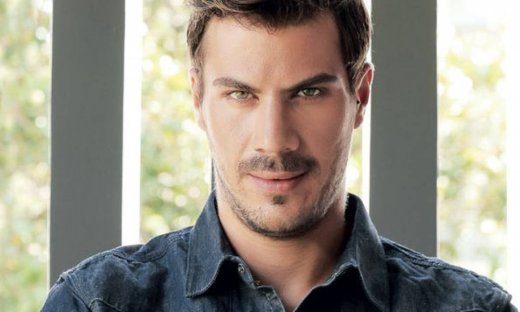 Αυτή η συνεργασία θα συζητηθεί! Έλληνας παρουσιαστής ετοιμάζει εκπομπή με τον Άκη Πετρετζίκη!