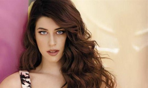 Demy: «Θέλω πρώτα να μείνω μόνη μου και μετά να συγκατοικήσω με κάποιον»