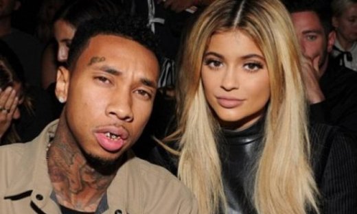 Το πρώτο δημόσιο φιλί ήρθε! Kylie Jenner- Tyga εκδηλώνουν τον έρωτα τους στο φακό!