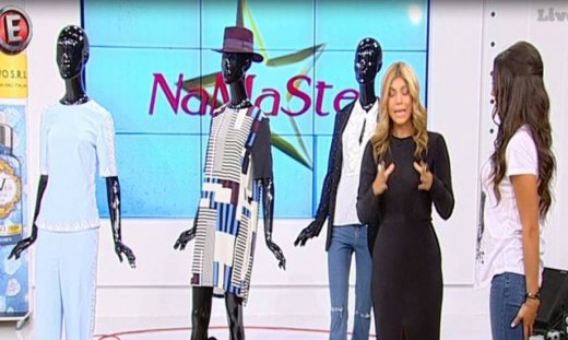 Χριστίνα Μουστάκα: Παρουσίασε το θέμα με γυρισμένη πλάτη!