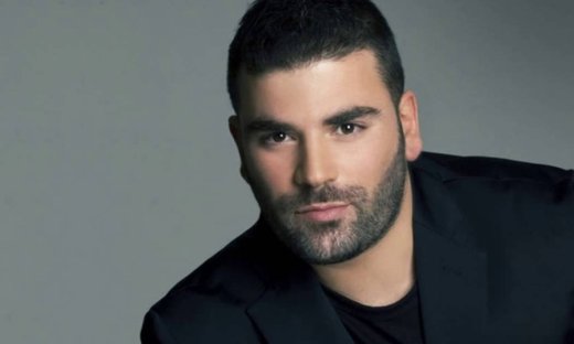 Θαυμαστής του Παντελή Παντελίδη χτύπησε τατουάζ με στίχους τραγουδιού του (φωτό)