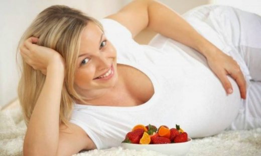 Εγκυμοσύνη και διατροφή: Ποιες τροφές πρέπει να αποφεύγουν οι έγκυες