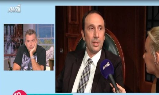 Η ατάκα-μπηχτή του Χαραλαμπίδη για το γάμο Σκορδά-Λιάγκα και  το «στόλισμα» του παρουσιαστή