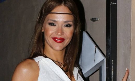 Νικολέτα Καρρά: «Μετά τα 30 άρχισα να συμφιλιώνομαι με τον χρόνο»