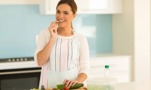 Δίαιτα τον χειμώνα: Από τι κινδυνεύετε