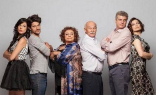 Μην αρχίζεις τη μουρμούρα: Η Βάσω προσπαθεί να εμποδίσει τον Χάρη να…