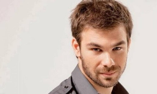 Γιώργος Σαμπάνης: «Δεν νιώθω σπουδαίος. Κανονικός άνθρωπος νιώθω»