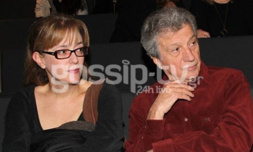 Φέρτης: Με την σύζυγό του στο θέατρο