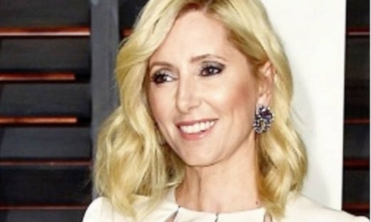 Δείτε τη Μαρί Σαντάλ να χουζουρεύει στο κρεβάτι της με…