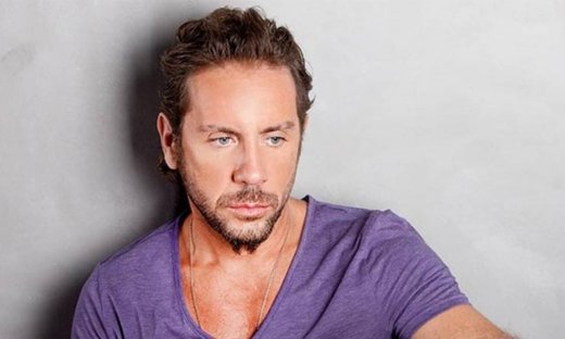 Γιώργος Μαζωνάκης: «Μπορεί να αποκτήσω δικό μου παιδί, αλλά μπορεί και να υιοθετήσω»