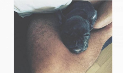 Εσείς ποιο μέρος του σώματος του Έλληνα ηθοποιού βλέπετε;