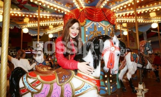 Η Μελίνα Ασλανίδου ξανά… παιδί