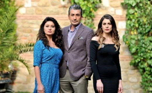 Ραγισμένες Καρδιές: Μια αναπάντεχη άφιξη αναστατώνει τη ζωή του Οζκάν