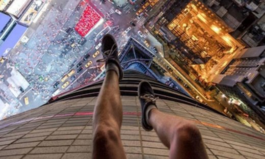 Ήρωας στα social media o 18χρονος Ρώσος που δε φοβάται τα ύψη