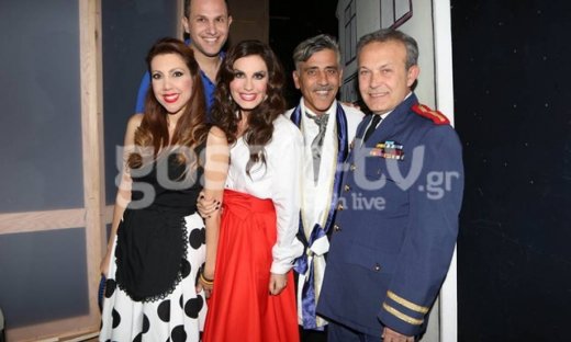 Πρεμιέρα για τη παράσταση «Μάνα είναι μόνο... ένας» στο θέατρο Αθηνά