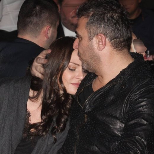 Το τρυφερό φιλί του Αντώνη στην Υβόννη