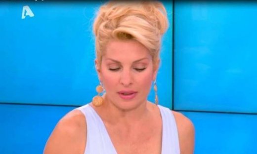 Ελένη Μενεγάκη: Έριξε το  Instagram με τη σέξι φωτογραφία της