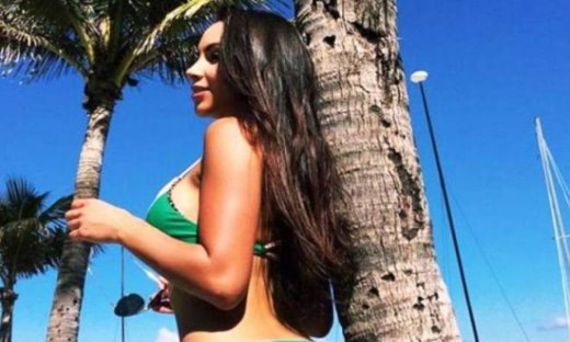 Αυτή έχει τα πιο καυτά οπίσθια! (photos)