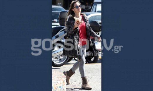 Βγήκε η Σόφη βόλτα στη Γλυφάδα