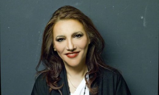 Ελένη Βιτάλη: «Κρύβω ένα παιδάκι μέσα μου»